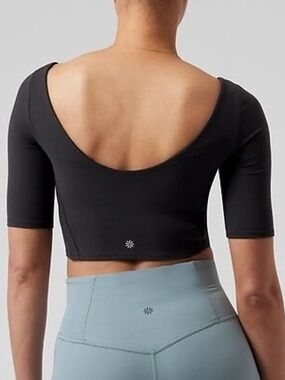Athleta Exhilarate Crop Top